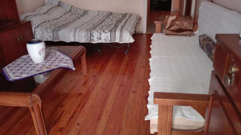Apartment Kritis